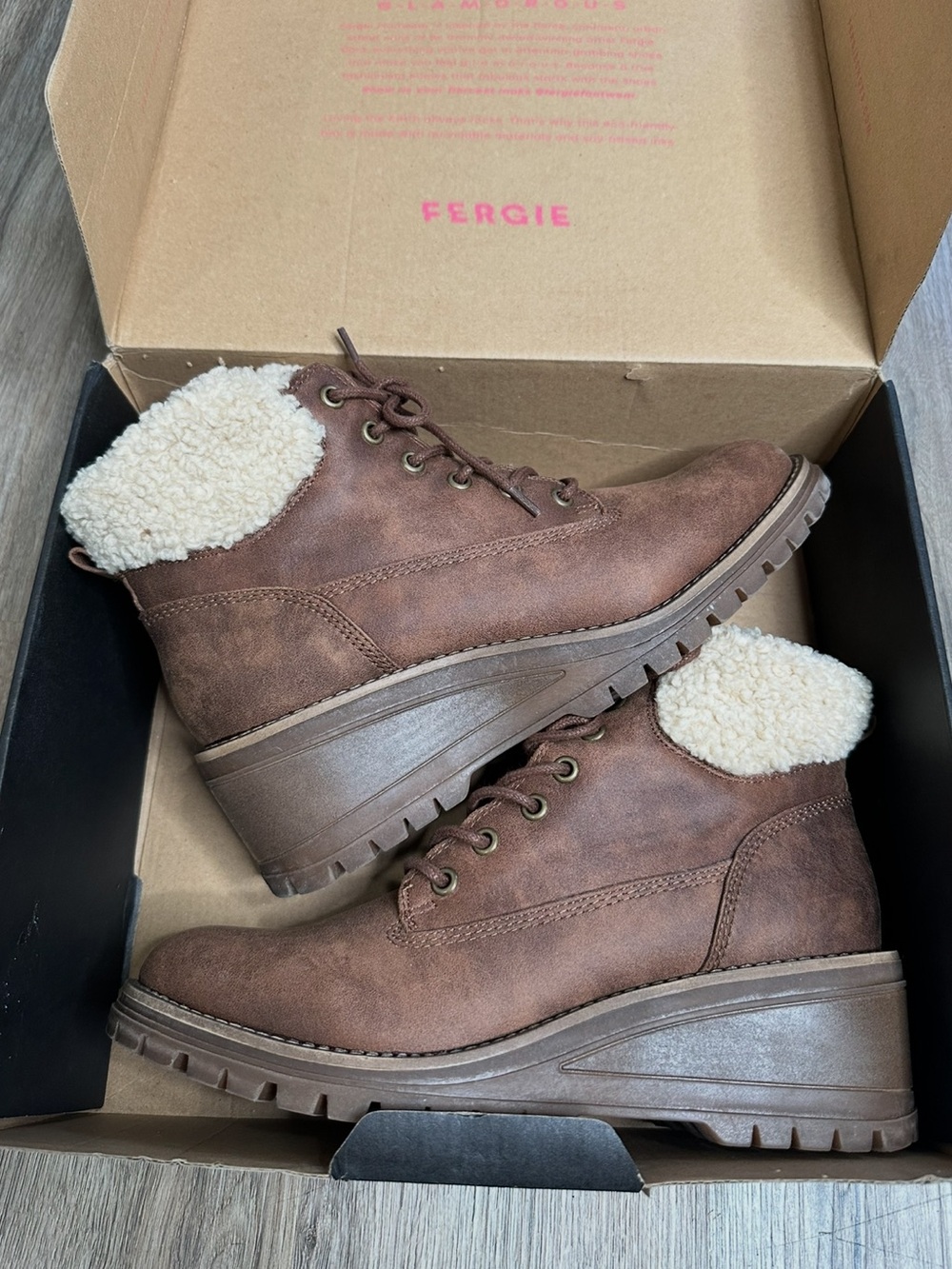 Fergie Black Shoe Box with Pink Logo